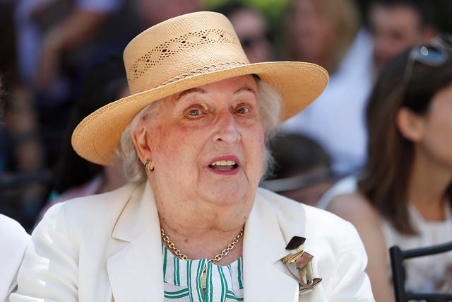 La infanta Pilar celebra un 83 cumpleaños marcado por las ausencias