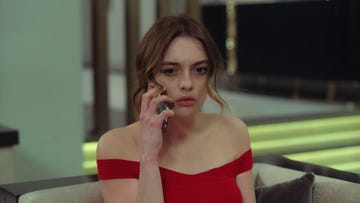 asya tiende una nueva trampa a derin y le hace dudar de la fidelidad de su marido, mientras que una una nueva brecha se abre entre nil y selçuk y gönul pierde la presidencia del hospital de tekirdag