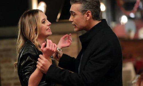 derin se levanta de su silla de ruedas frente a su familia, mientras que aras recuerda algo importante de su pasado y leyla se presenta en tekirdag con claras intenciones