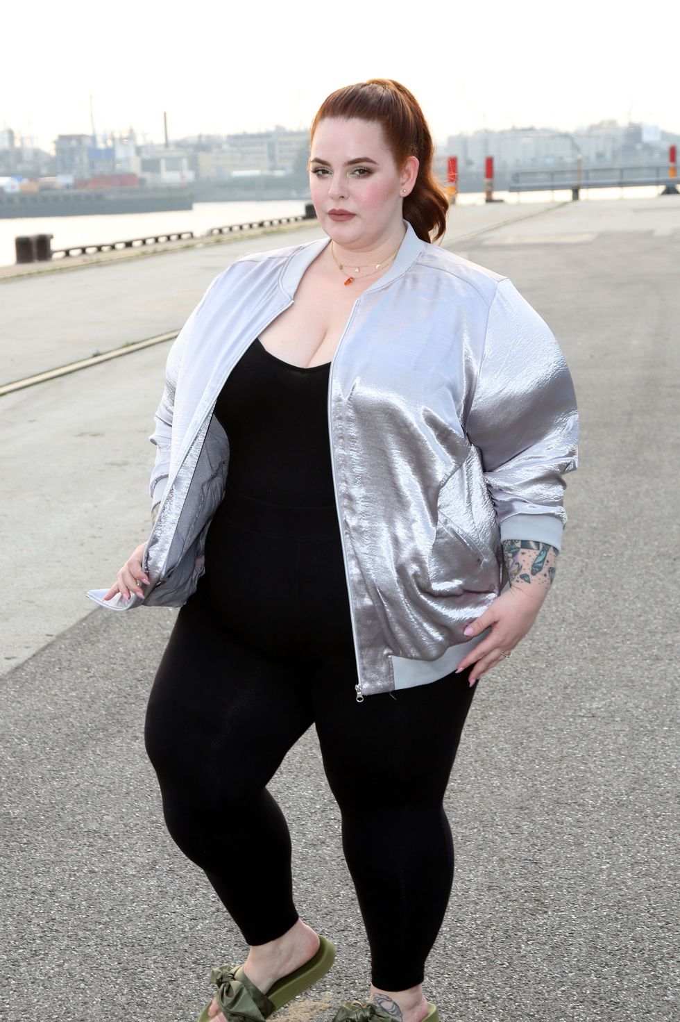 19 stylish ways to wear a plus size leggings outfit