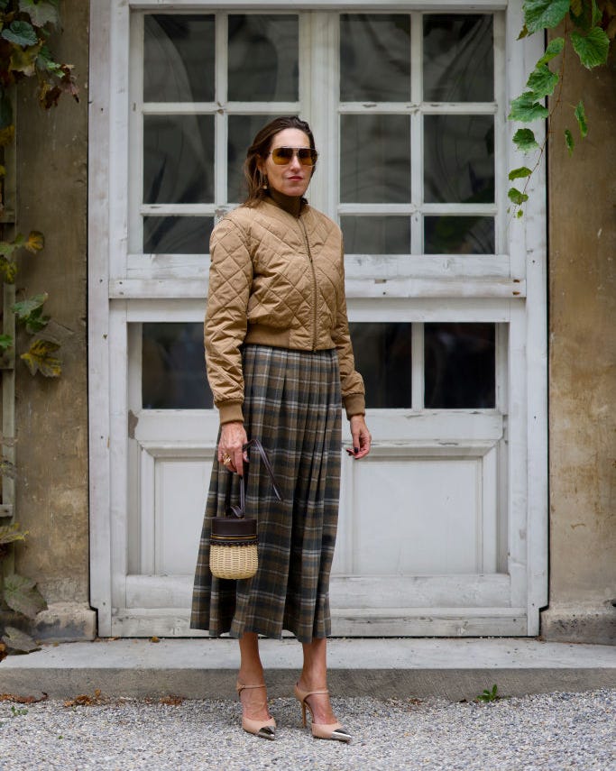 Top 12 Stylish and Warm Winter Work Outfits for Women in 2024