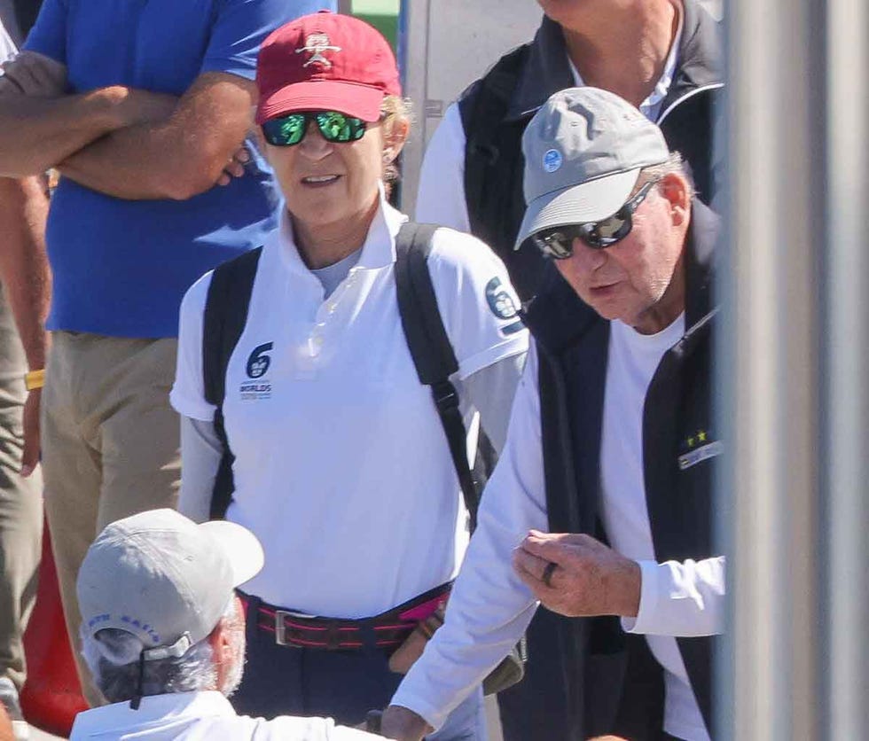 infanta elena y el rey juan carlos en sanxenxo