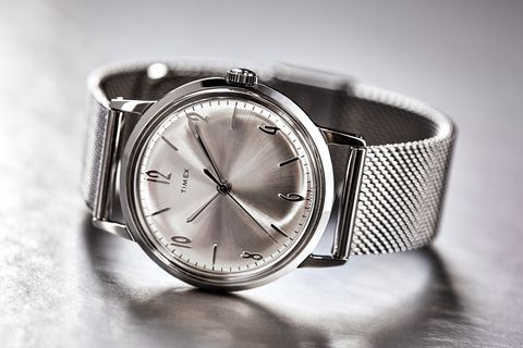 Analog watch, Watch, Watch accessory, Fashion accessory, Silver, Product, Jewellery, Metal, Platinum, Brand, 