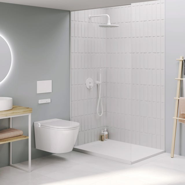 los inodoros suspendidos son una buena solución para baños pequeños