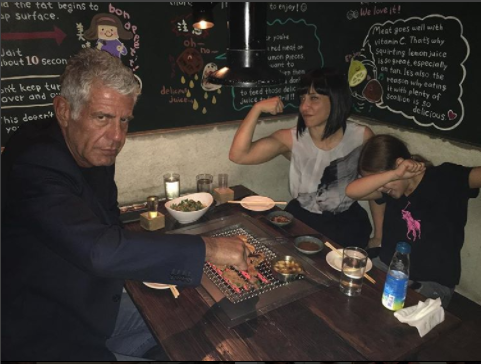 Event, Photo caption, Pub, Conversation, 