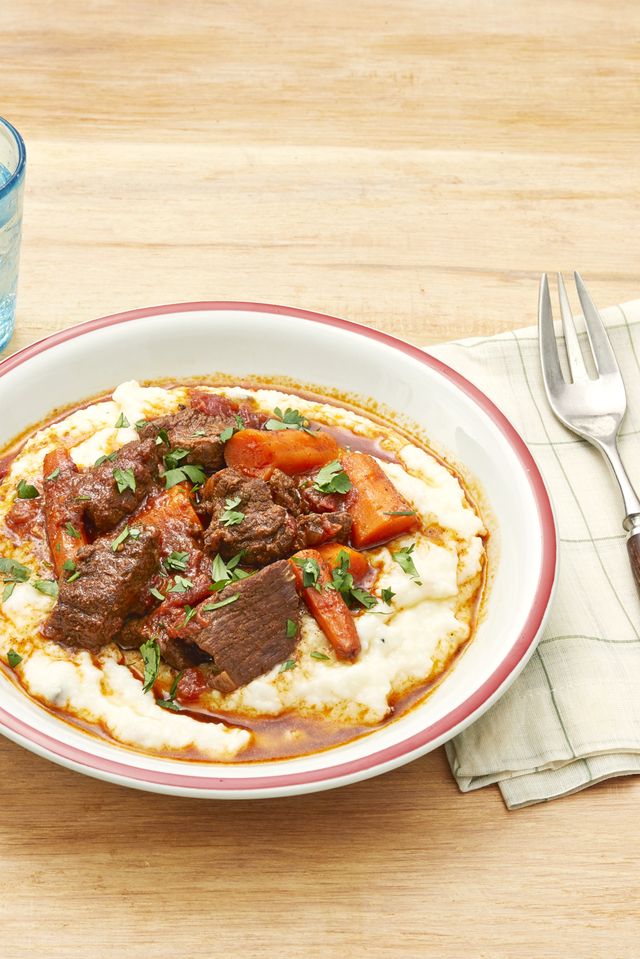https://hips.hearstapps.com/hmg-prod/images/instant-pot-ancho-beef-stew-with-cheesy-grits-1589990153.jpg?crop=0.534xw:1.00xh;0.160xw,0&resize=640:*