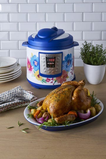 Food, Dish, Hendl, Cuisine, Turkey meat, Drunken chicken, Ingredient, Meal, Chicken meat, Turkey, 