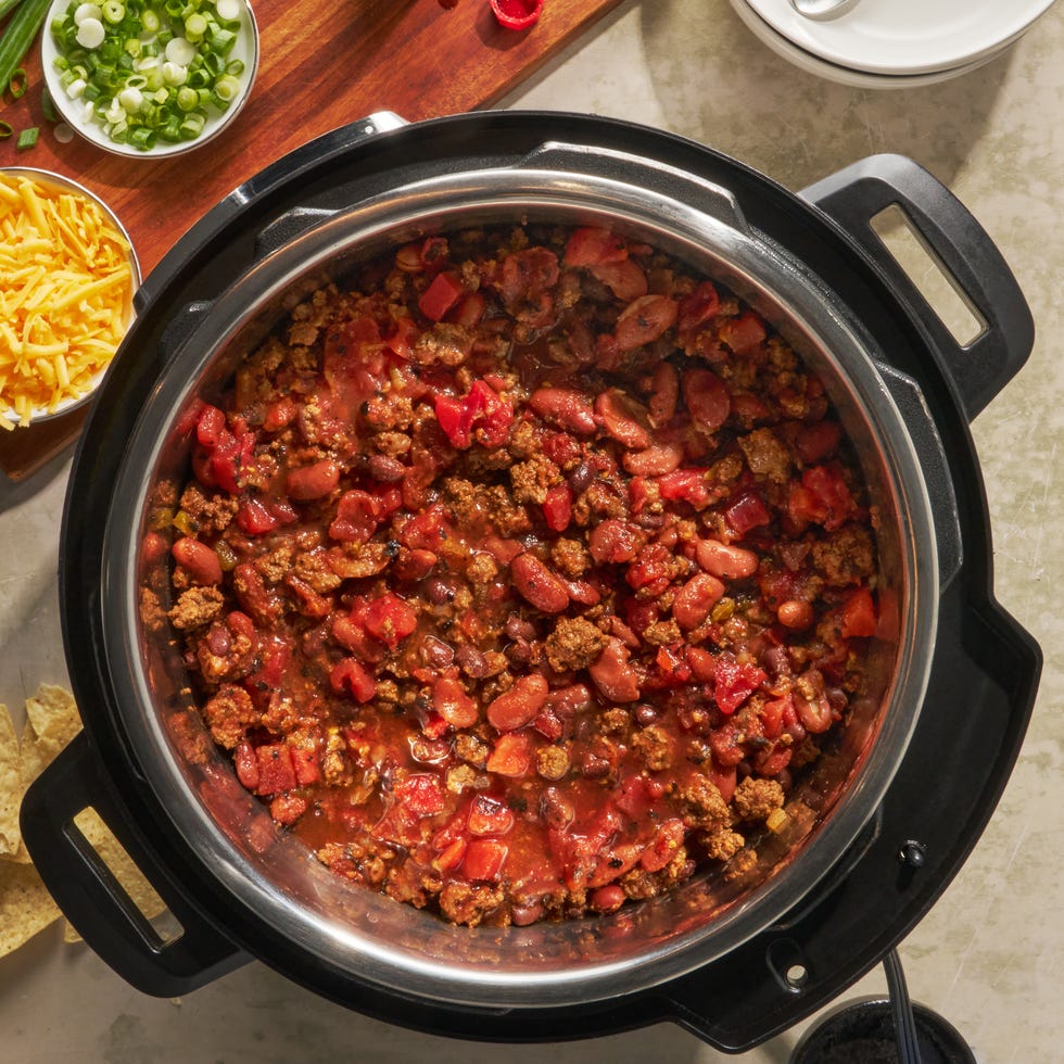 beef chili in an instant pot