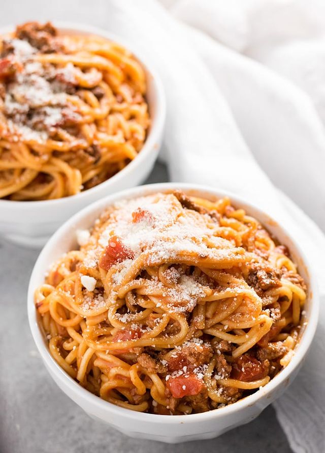 Food, Cuisine, Dish, Ingredient, Italian food, Bigoli, Bucatini, Comfort food, Recipe, Spaghetti alla puttanesca, 