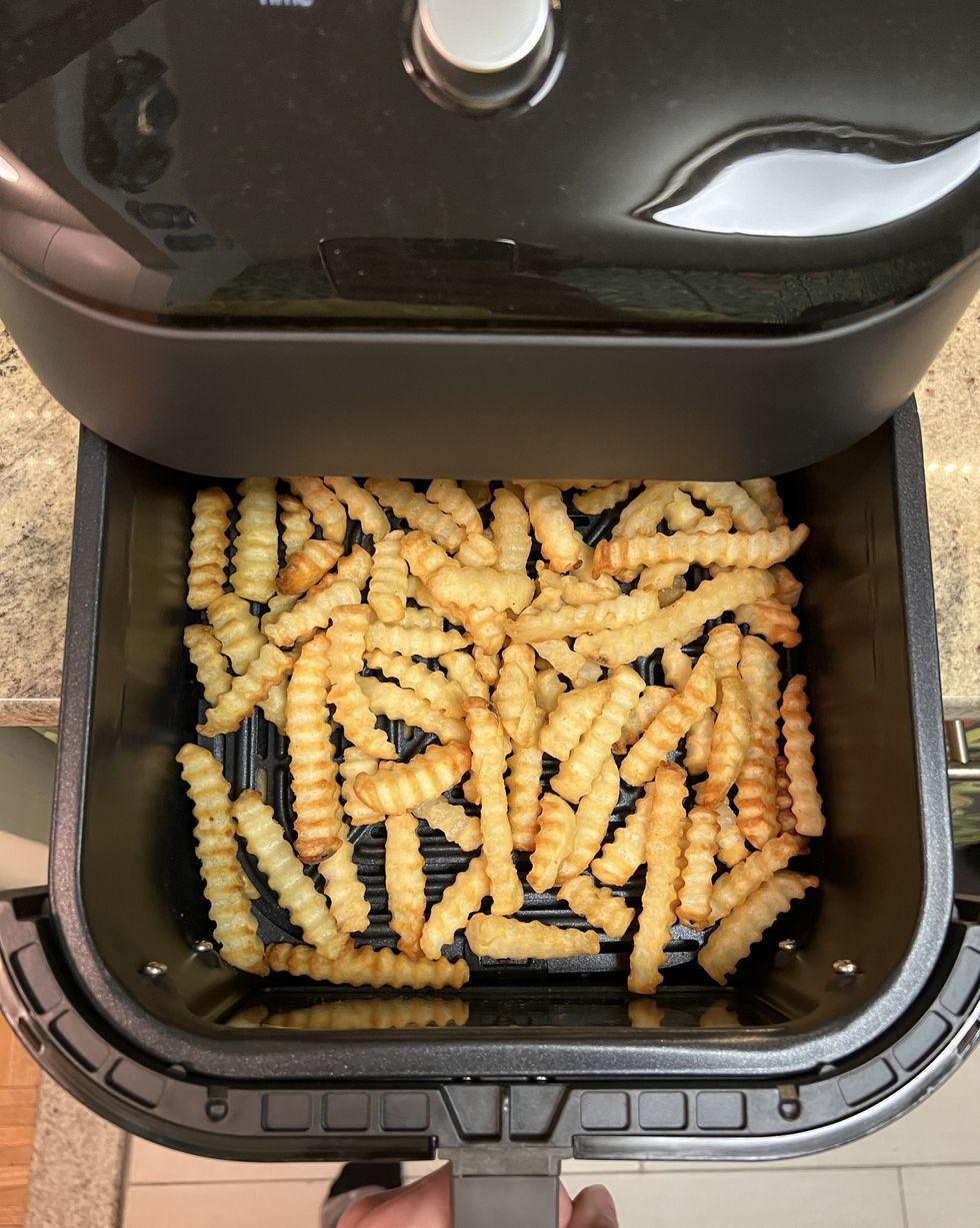 frozen french fries came out perfectly golden and crisp in my instant vortex air fryer review