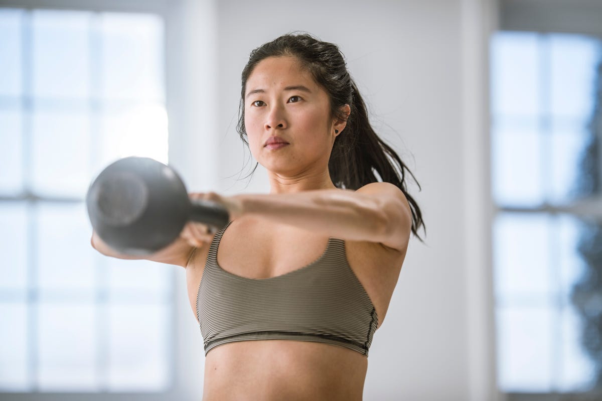 Weekend exercises. Queen Crush Gym.
