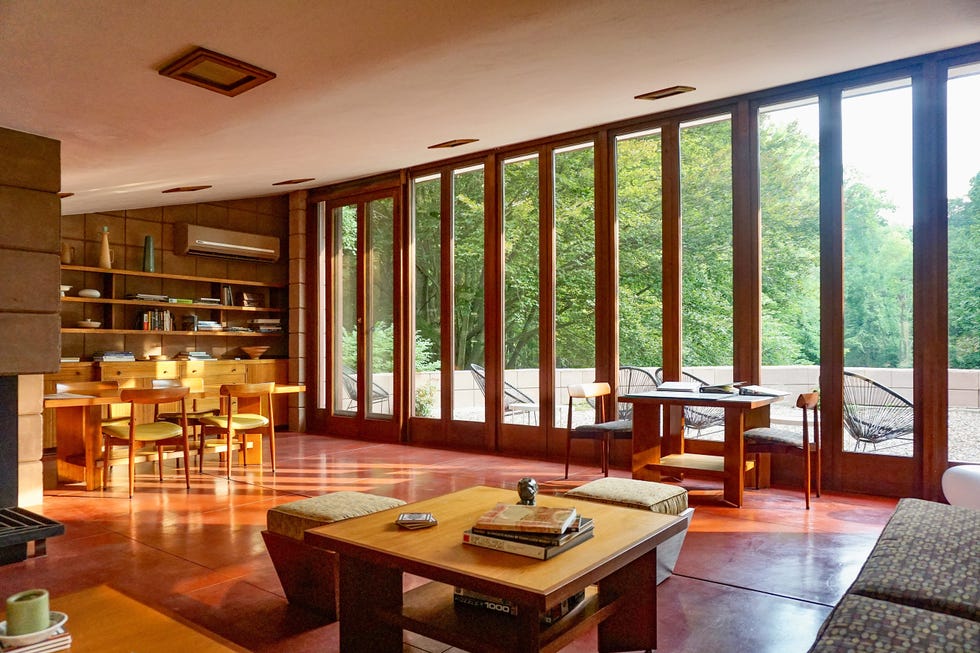 eppstein house designed by frank lloyd wright, near kalamazoo, michigan.﻿