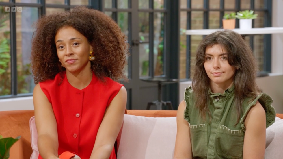 interior design masters series six ayisha and holly on the sofa