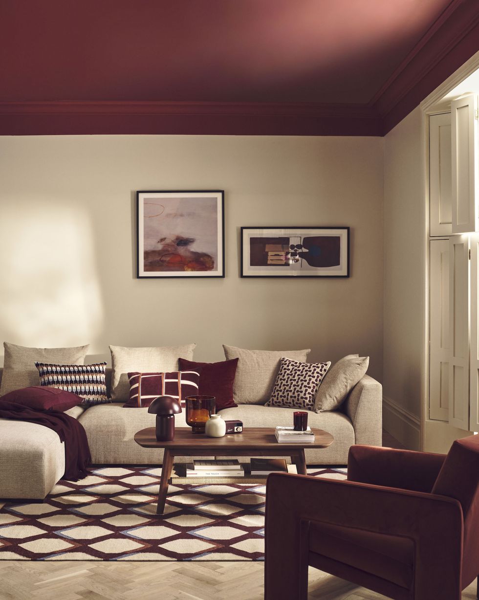 interior design trends 2024 new sofa silhouette