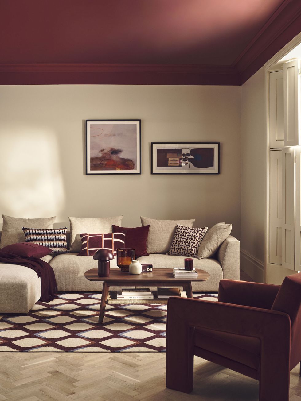 interior design trends 2024 new sofa silhouette