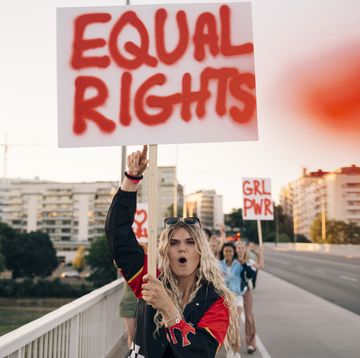 vrouwen prostesteren voor gelijke rechten