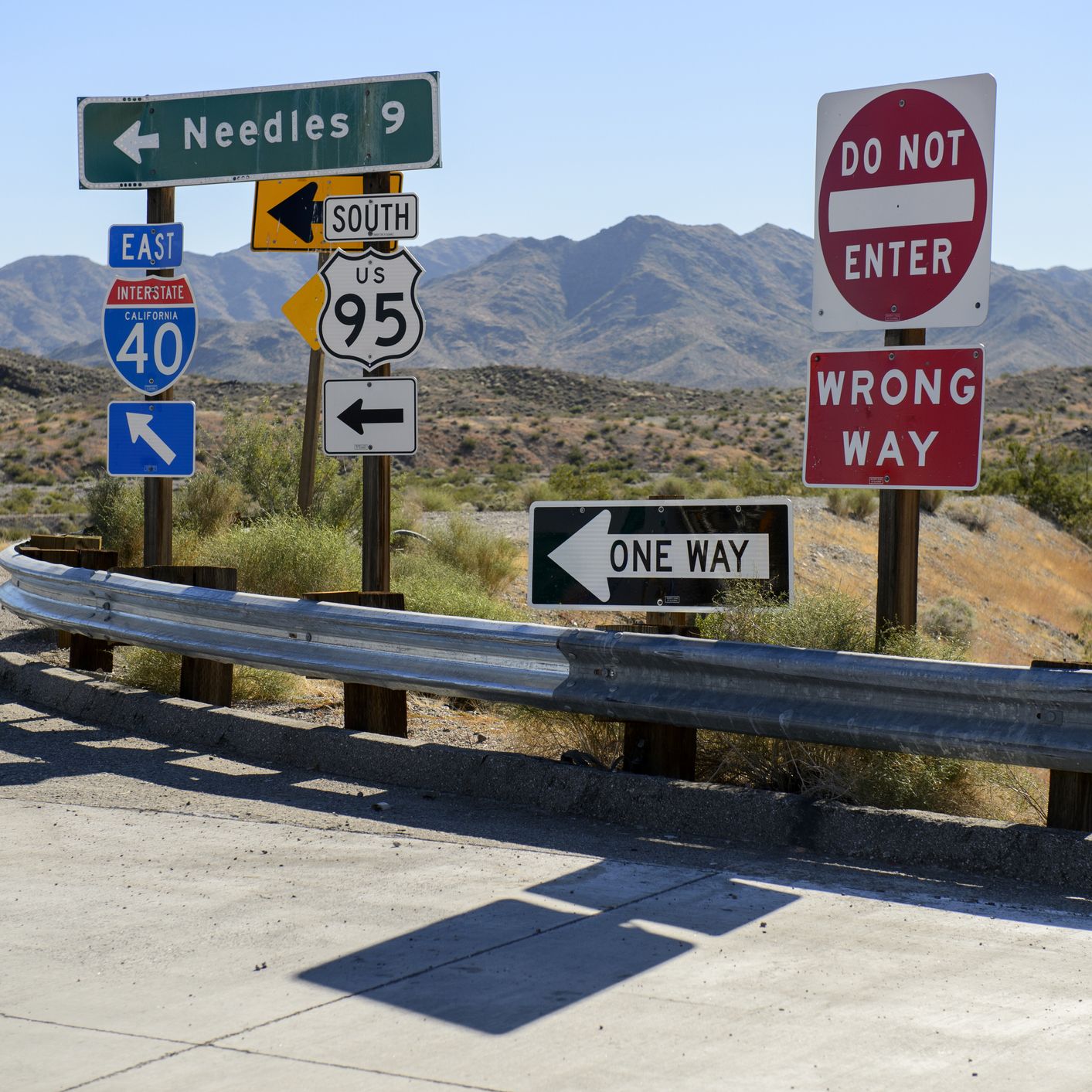 wrong way road sign