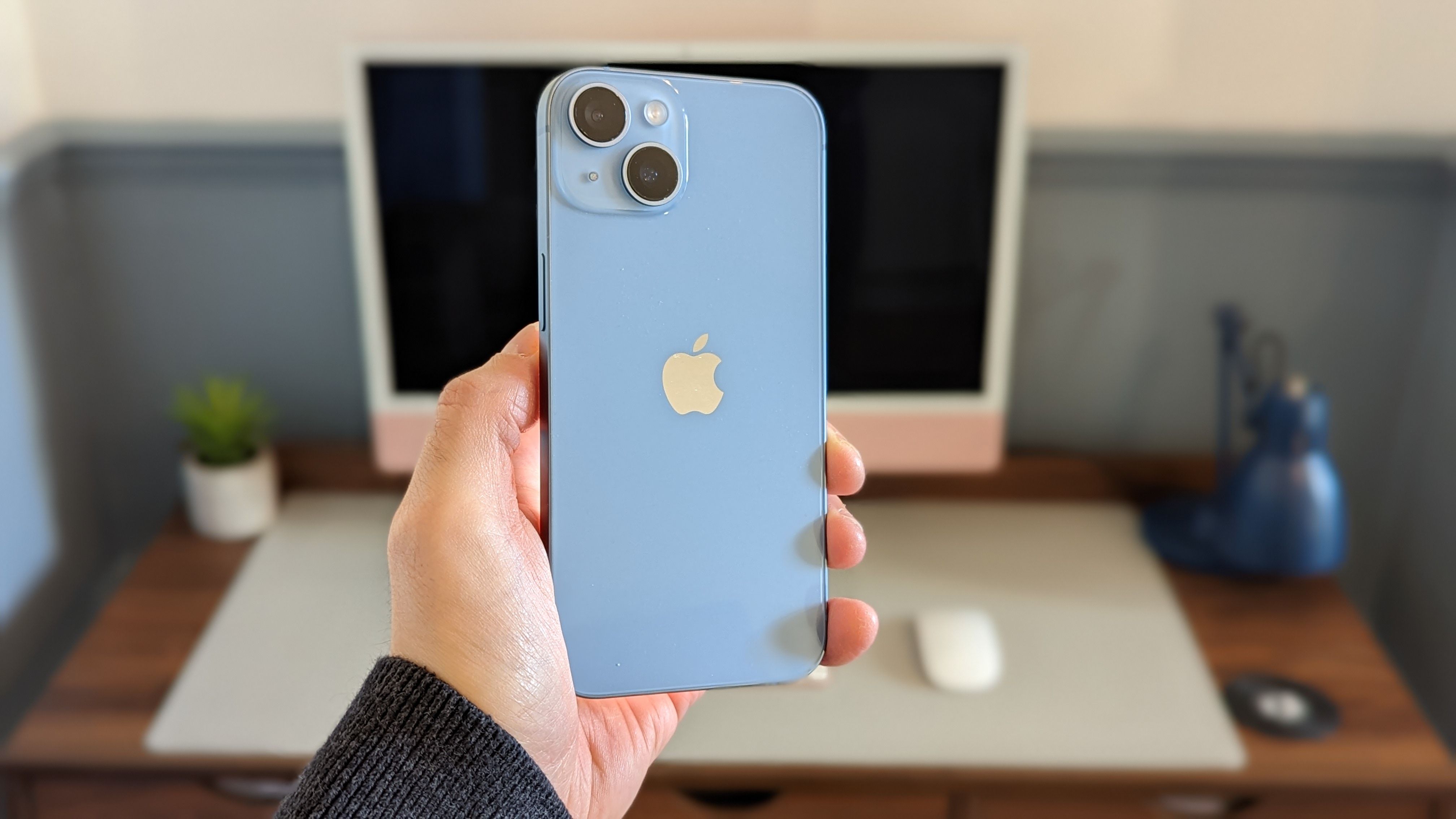 light blue 14 iphone