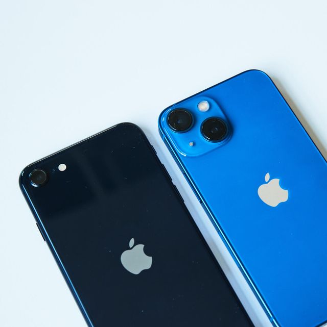 Apple iPhone 13 and iPhone 13 Pro Unboxing and First Impressions