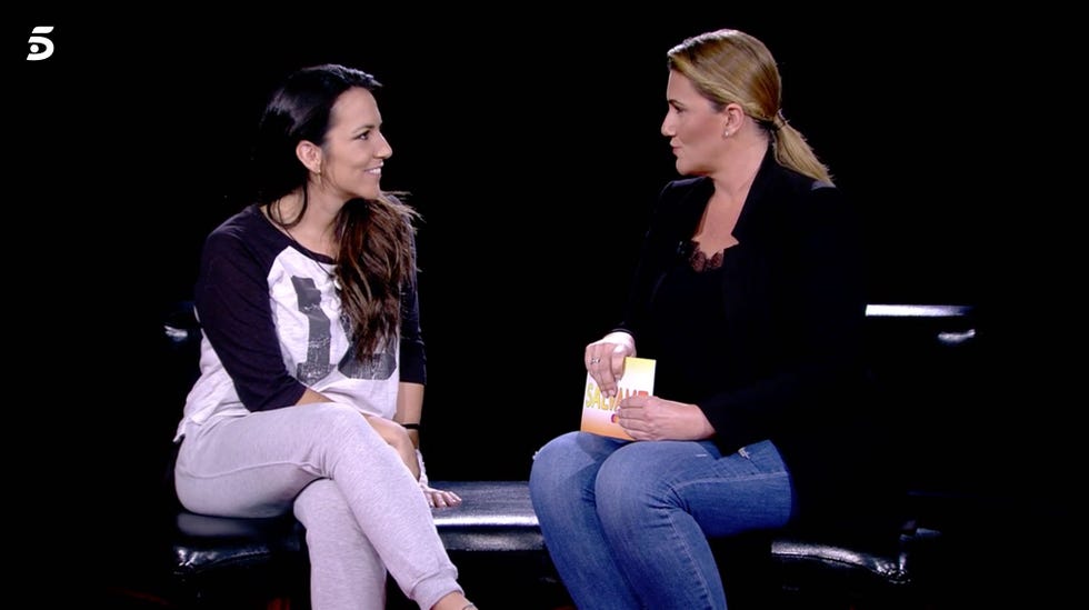 Irene Junquera entrevistada por Carlota Corredera