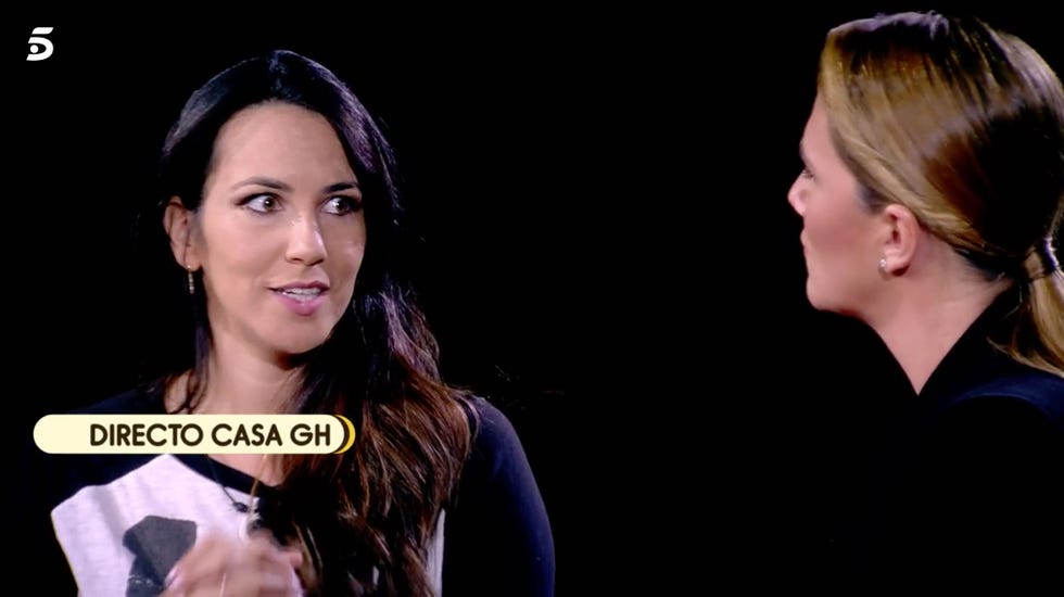 Irene Junquera entrevistada por Carlota Corredera