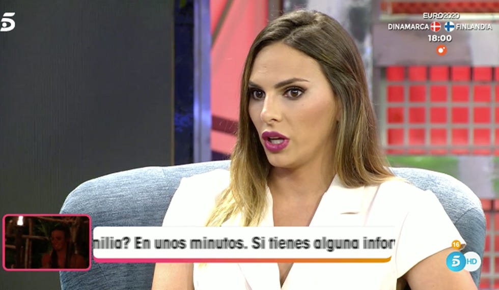 irene rosales cuenta cómo vivió la entrevista de kiko rivera, irene rosales, irene rosales plató deluxe, irene rosales viva la vida, irene rosales semblante serio, seria, preocupada, mujer de kiko rivera, nuera de isabel pantoja