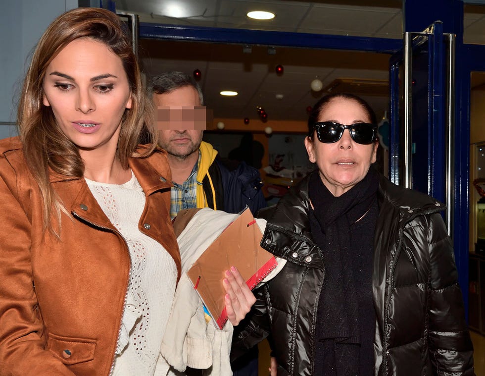 irene rosales y su suegra, isabel pantoja