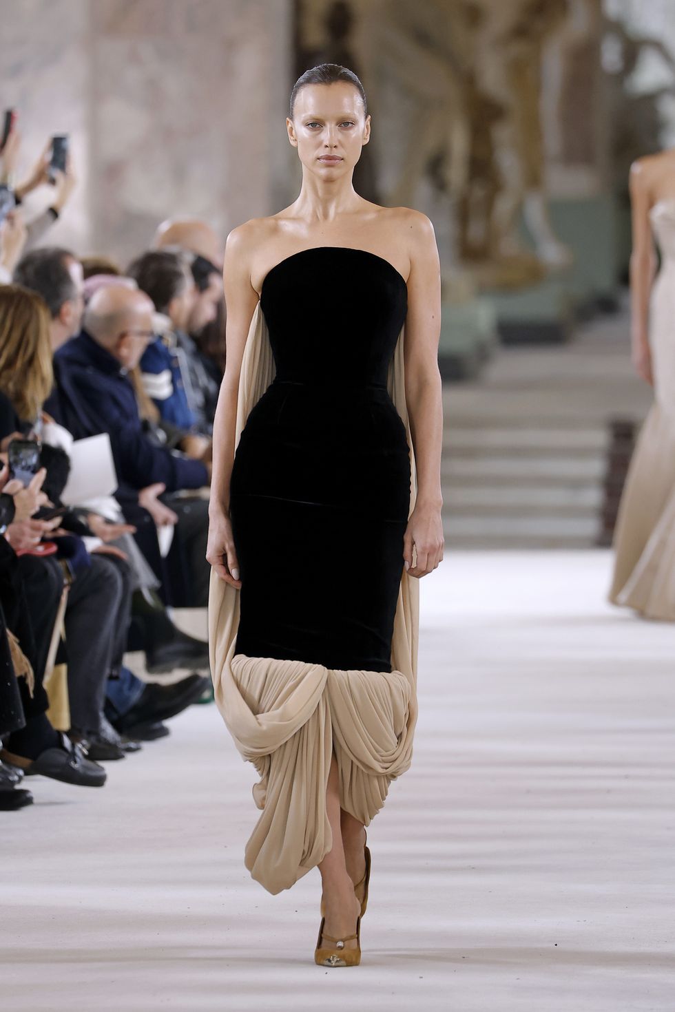 schiaparelli  runway paris fashion week haute couture springsummer 2024