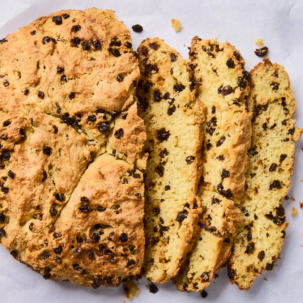 Irish soda bread with raisins