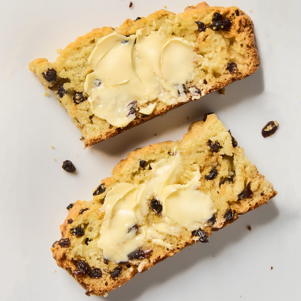 irish soda bread with raisins