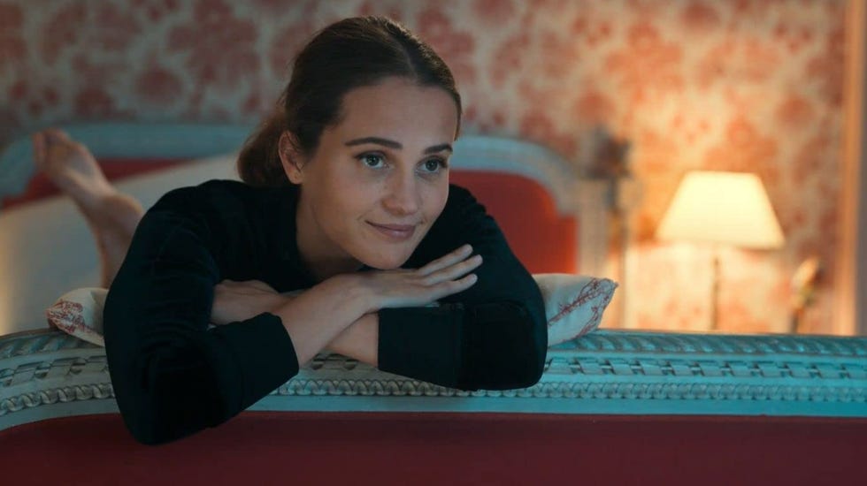 irma vep serie hbo max alicia vikander