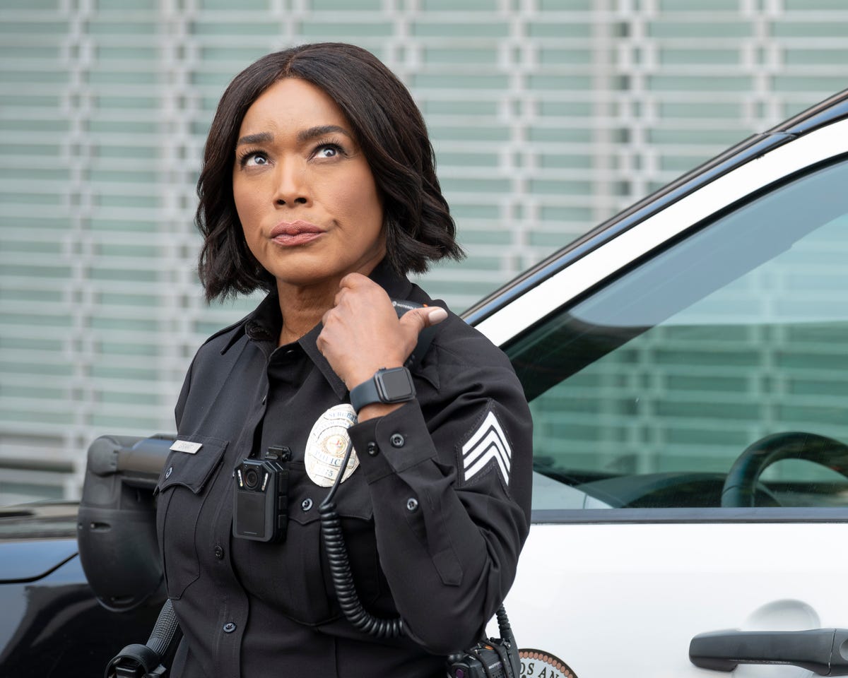 is bobby returning to 911 angela bassett comment