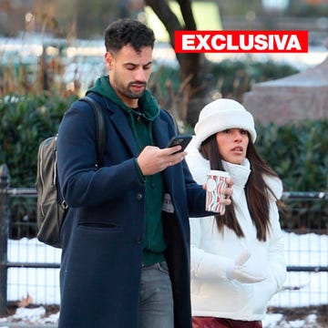 isa pantoja y asraf beno durante su viaje a nueva york con albertito, el hijo de ella