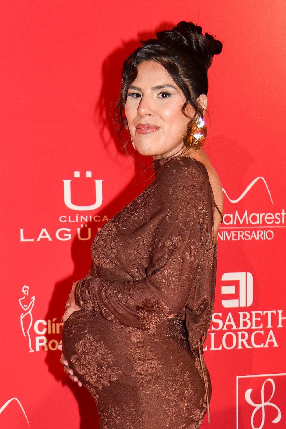 isa pantoja recibe un premio en sevilla
