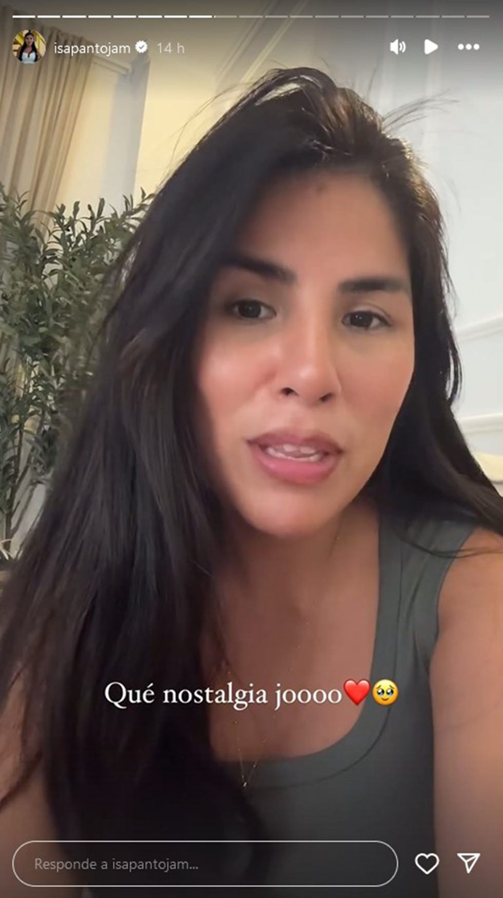 la hija de isabel pantoja, con un top verde, habla de su enlace con asraf beno