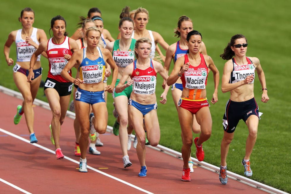 isabel macías compite en los 1500 metros de los campeonatos de europa de helsinki