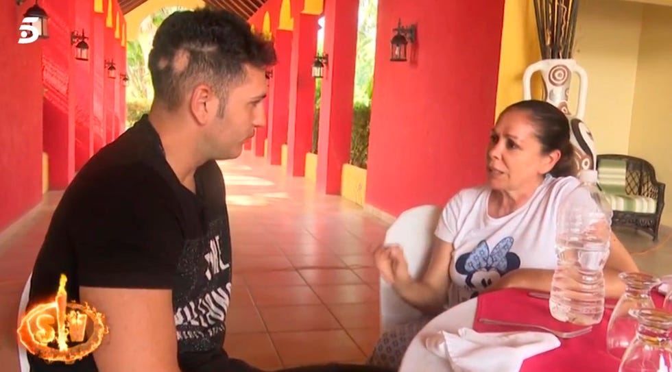 Isabel Pantoja advierte a Omar Montes y se le cae la venda con la ‘traicionera’ de Aneth