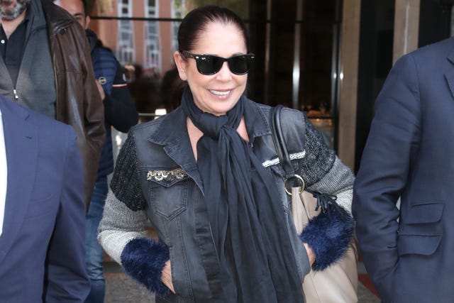 Isabel Pantoja, Pantoja, Supervivientes, Isabel Pantoja Supervivientes, Isabel Pantoja Mediaset, Isabel Pantoja cuánto cobrará en Supervivientes, Sueldo Isabel Pantoja Telecindo, Isabel Pantoja contrato Mediaset