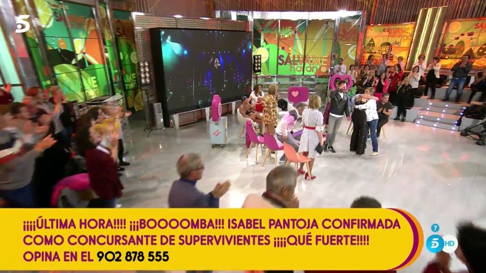 Anabel Pantoja y Chelo García Cortés escuchan a David Valldeperas diciendo que Isabel Pantoja concursará en Supervivientes 2019
