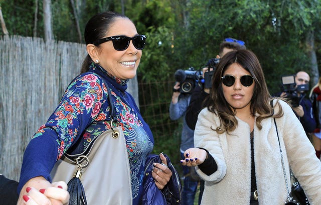 Isabel Pantoja vuelve a ser la gran ausente en un plan familiar