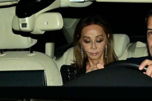isabel preysler acude al cumpleaños de ira de furstenberg