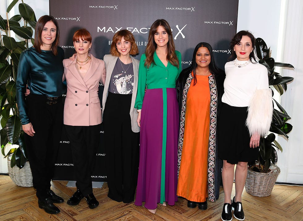 Isabel Jiménez, embarazada, nueva embajadora de Max Factor con Edurne Pasabán, Najwa Nimri, Leticia Dolera, Asha Miró y Luz Casal.