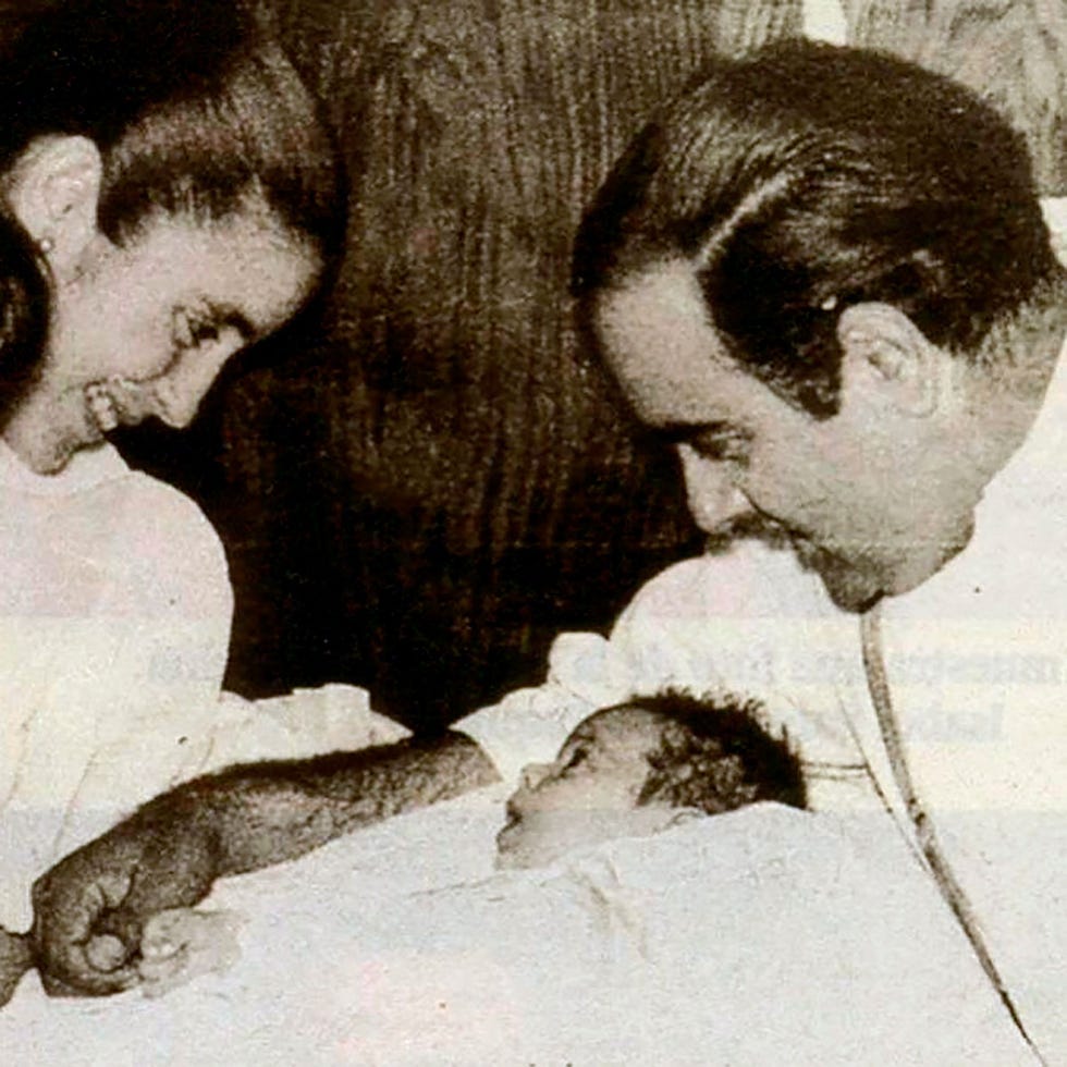 Isabel Pantoja recién nacida padres