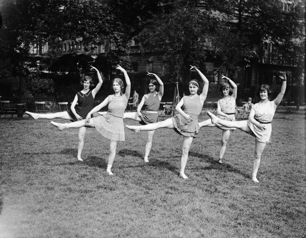 Vintage Photos of People Working Out Through the Years