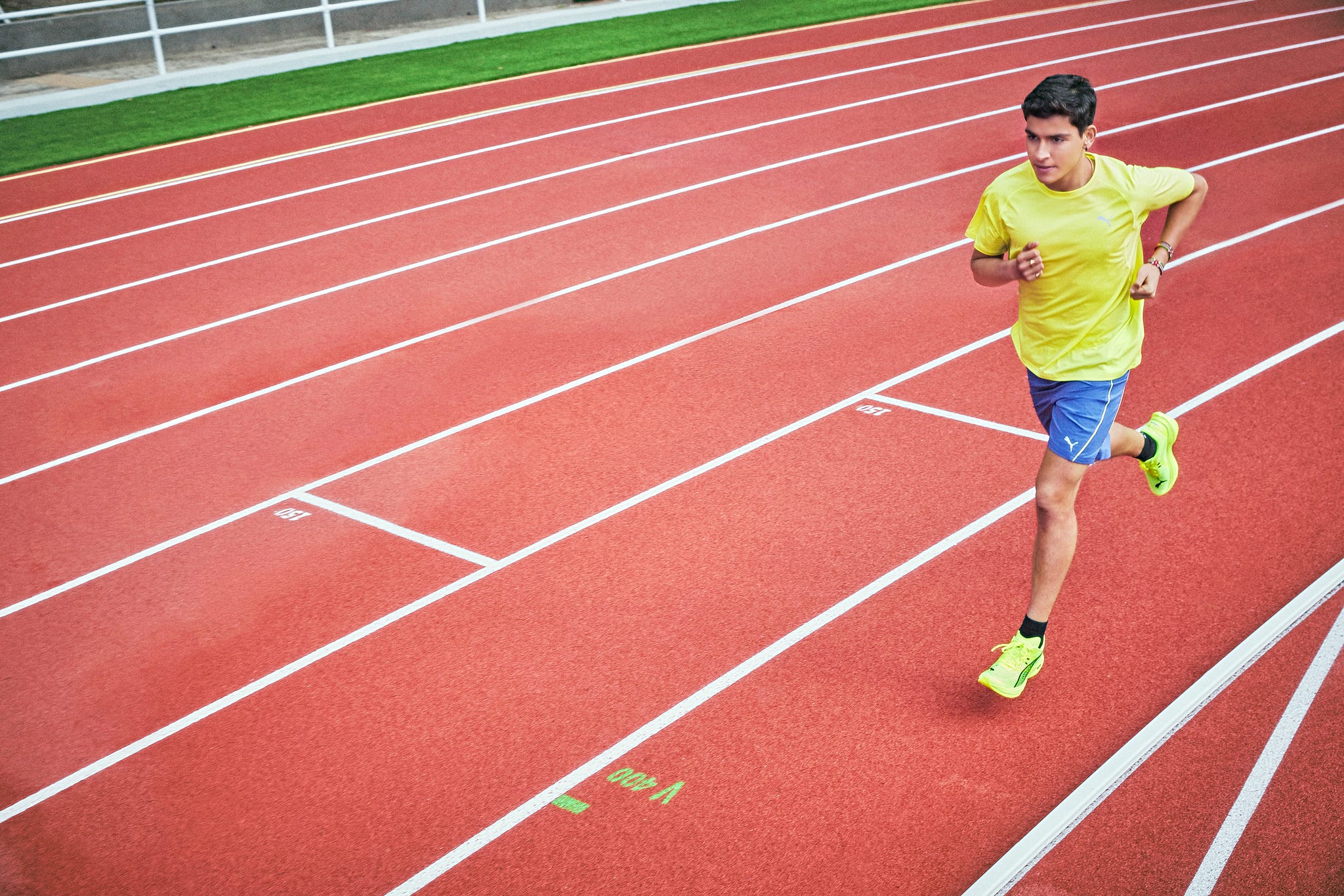 ismanon en una sesión para runner's world con puma