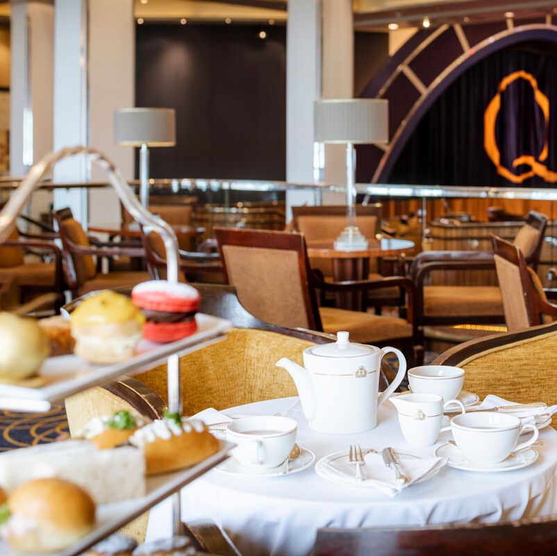 afternoon tea onboard the queen mary 2
