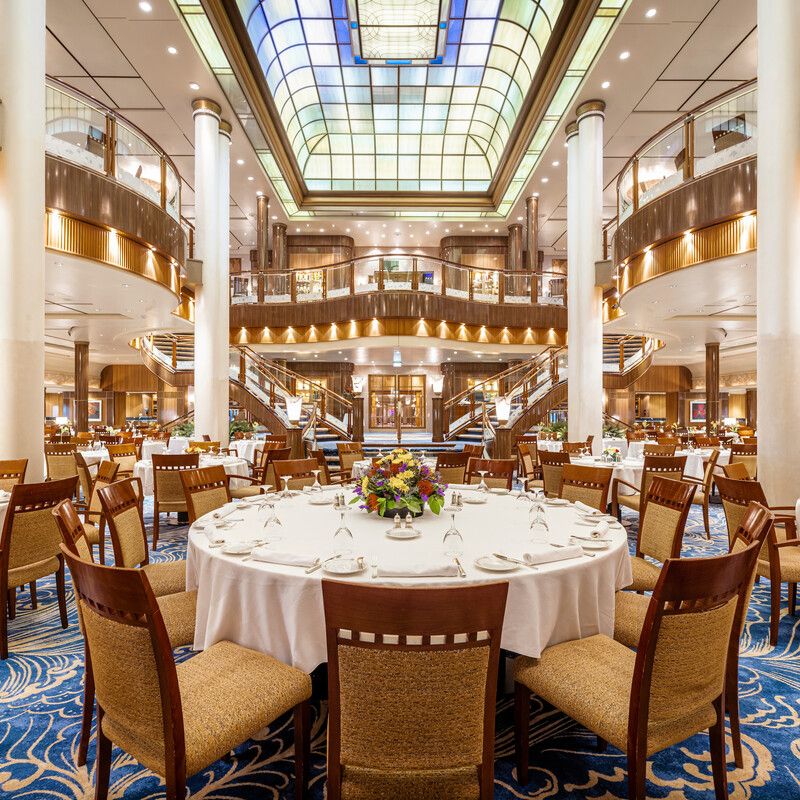 the britannia restaurant onboard the queen mary 2