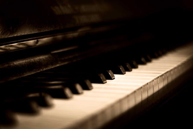 piano keyboard