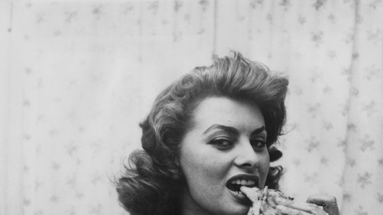preview for Sophia Loren, la bio in un minuto
