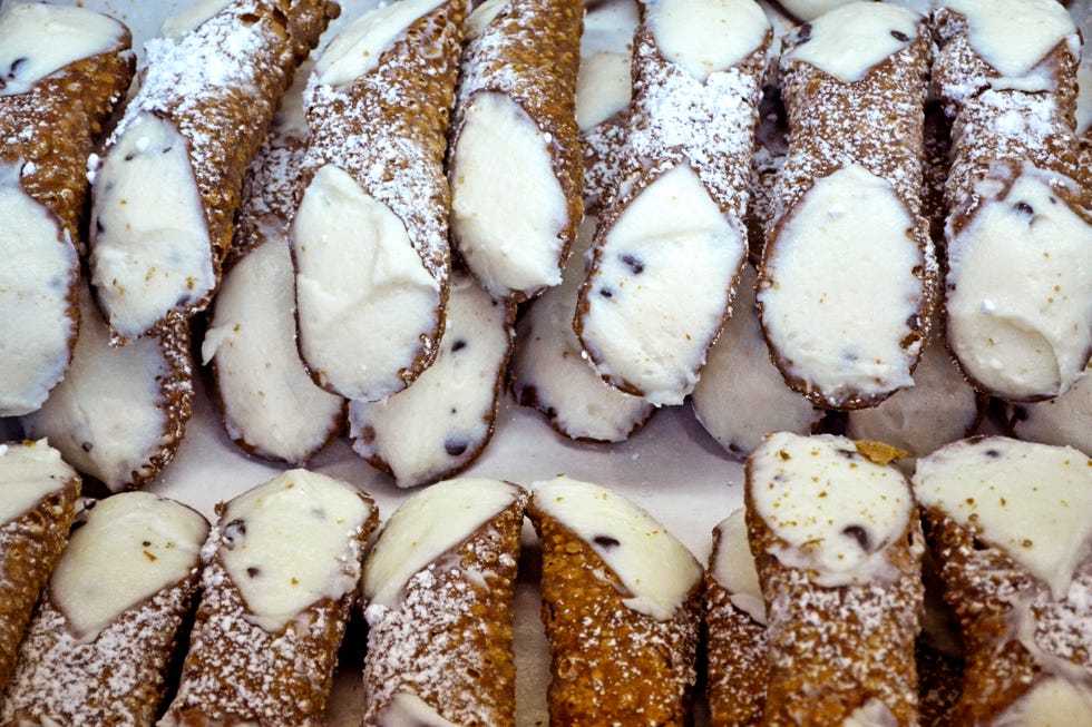 italian cannoli, sicilian pastry desserts